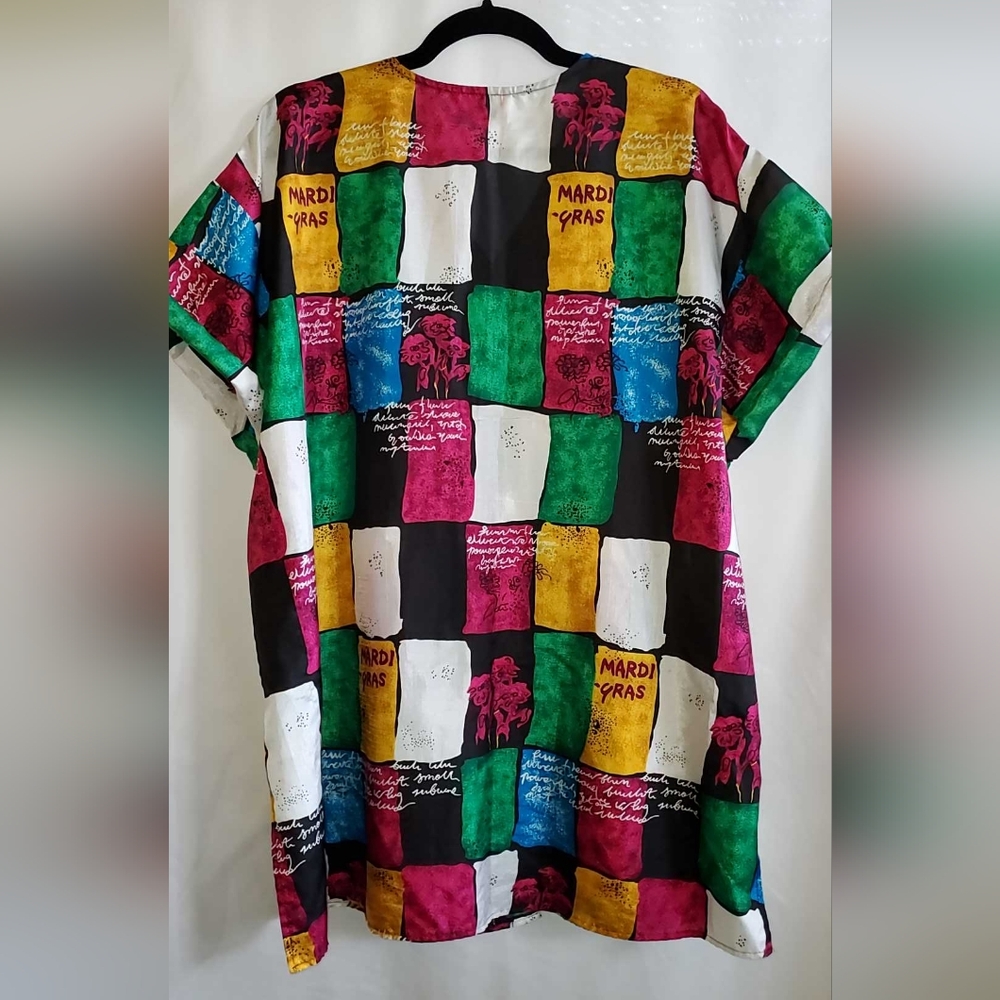 Vibrant Multicolored Casual Button Down Shirt - Picture 2 of 5
